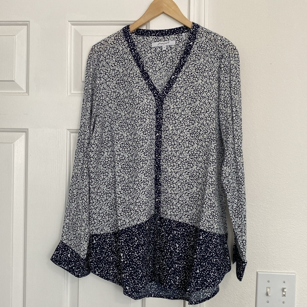 Foxcroft floral tunic button down blouse.